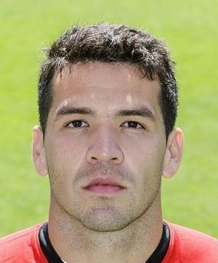 16. Celso Ortiz